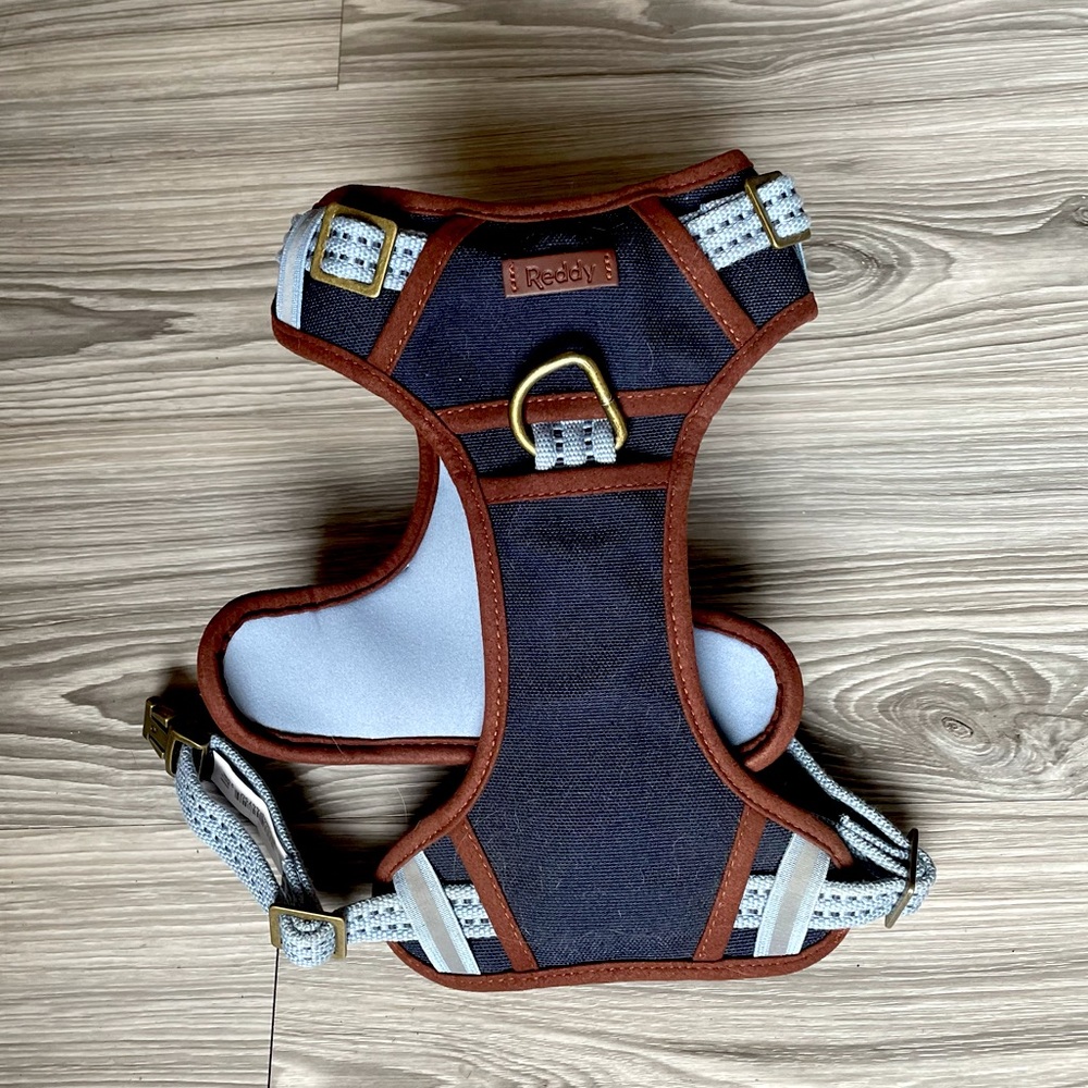 NWOT Reddy Dog Harness Size Medium